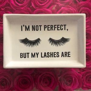 Lash Tray